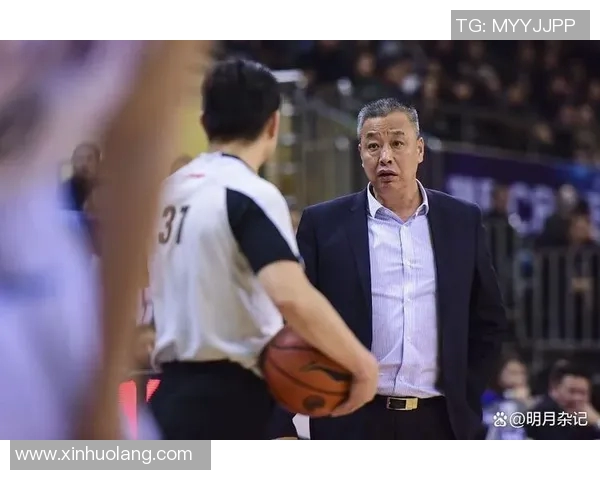 杨毅深度解析掘金与快船对决的关键因素与比赛展望